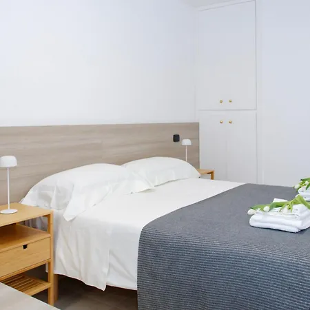 Bed & Breakfast Petit Paris 3*